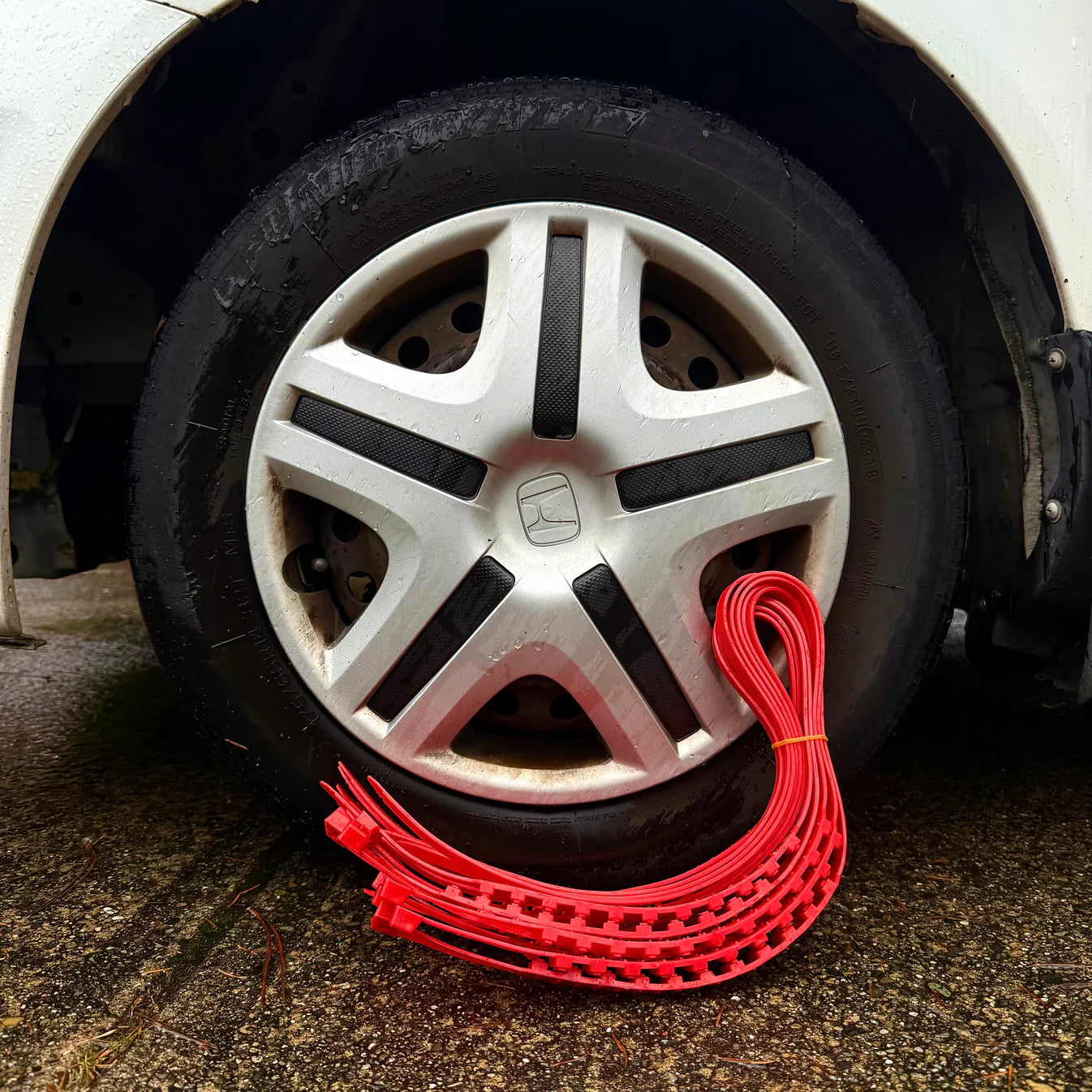 TRAKX Tire Traction Straps